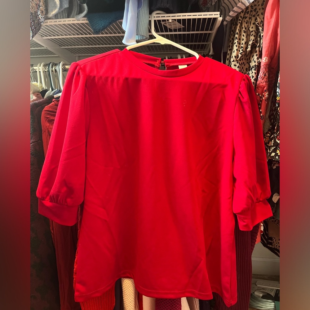 Short sleeve red blouse